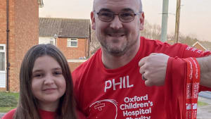Abingdon dad enters ninth OX5 RUN to thank Oxford Children’s Hospital